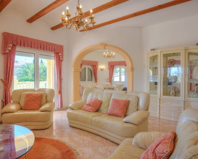 4 soveværelse Villa til salg i Benissa med swimmingpool garage - € 1.100.000 (Ref: 9918878)