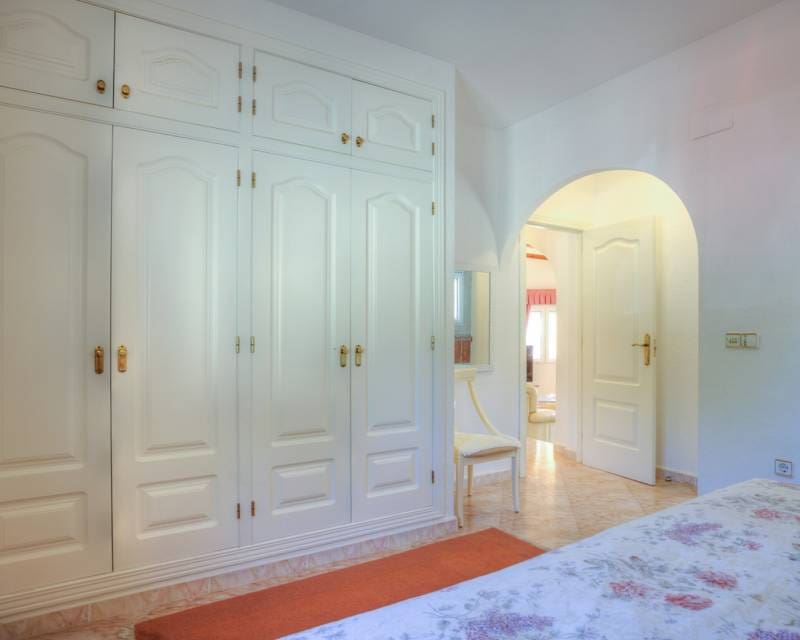 4 soveværelse Villa til salg i Benissa med swimmingpool garage - € 1.100.000 (Ref: 9918878)