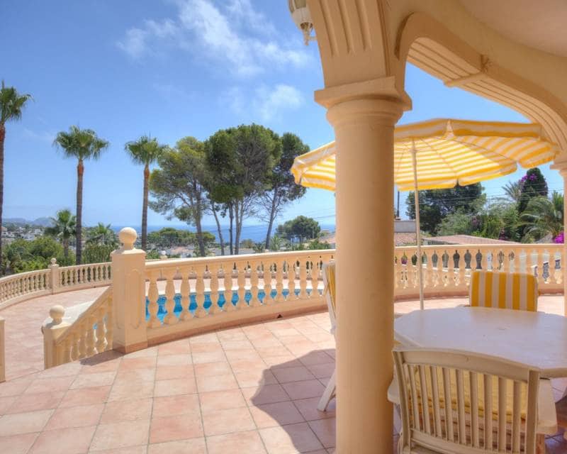 4 soveværelse Villa til salg i Benissa med swimmingpool garage - € 1.100.000 (Ref: 9918878)