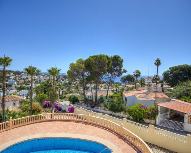 4 soveværelse Villa til salg i Benissa med swimmingpool garage - € 1.100.000 (Ref: 9918878)
