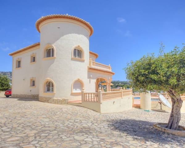 4 soveværelse Villa til salg i Benissa med swimmingpool garage - € 1.100.000 (Ref: 9918878)