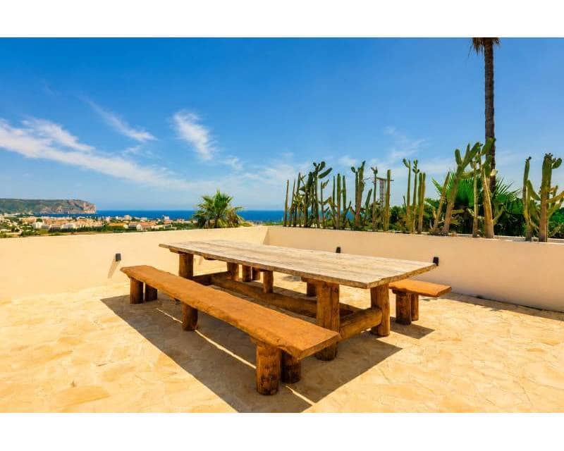 7 Zimmer Villa zu verkaufen in Javea / Xabia mit Pool - 2.900.000 € (Ref: 9918879)
