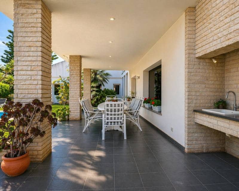 4 sovrum Villa till salu i Denia med pool garage - 1 190 000 € (Ref: 9918881)