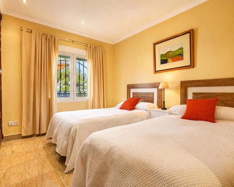 4 quarto Moradia para venda em Javea / Xabia com piscina garagem - 990 000 € (Ref: 9918882)