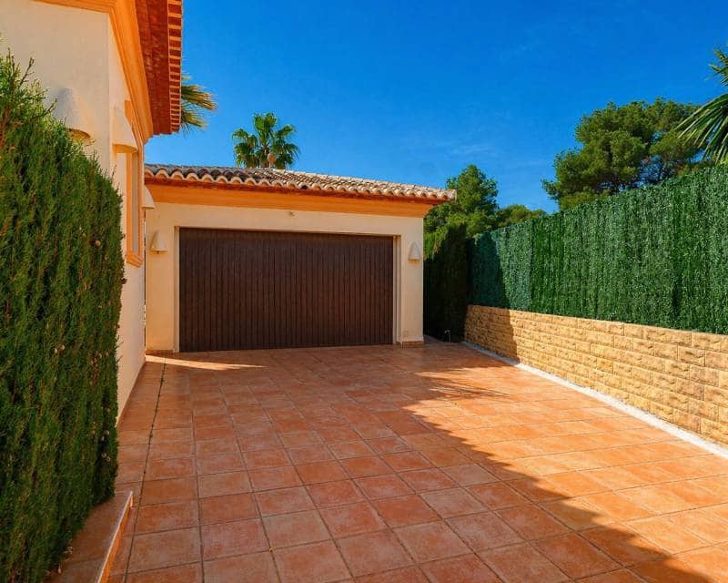 4 quarto Moradia para venda em Javea / Xabia com piscina garagem - 990 000 € (Ref: 9918882)