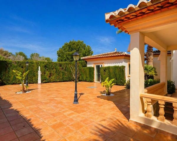 4 quarto Moradia para venda em Javea / Xàbia com piscina garagem - 990 000 € (Ref: 9918882)