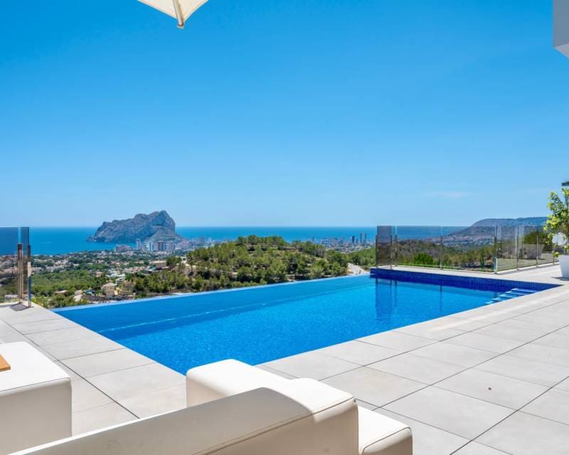4 bedroom Villa for sale in Benissa with pool garage - € 2,350,000 (Ref: 9958710)