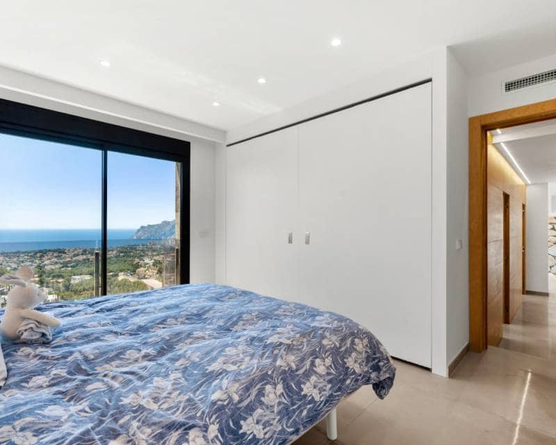 4 bedroom Villa for sale in Benissa with pool garage - € 2,350,000 (Ref: 9958710)