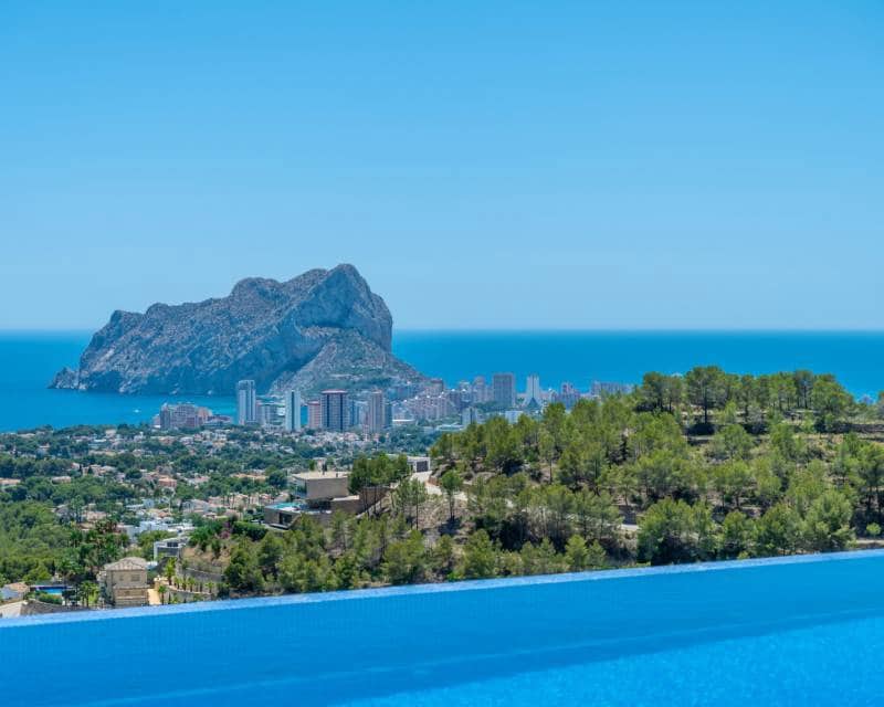 4 bedroom Villa for sale in Benissa with pool garage - € 2,350,000 (Ref: 9958710)