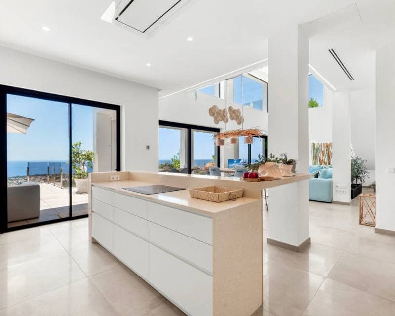 4 bedroom Villa for sale in Benissa with pool garage - € 2,350,000 (Ref: 9958710)