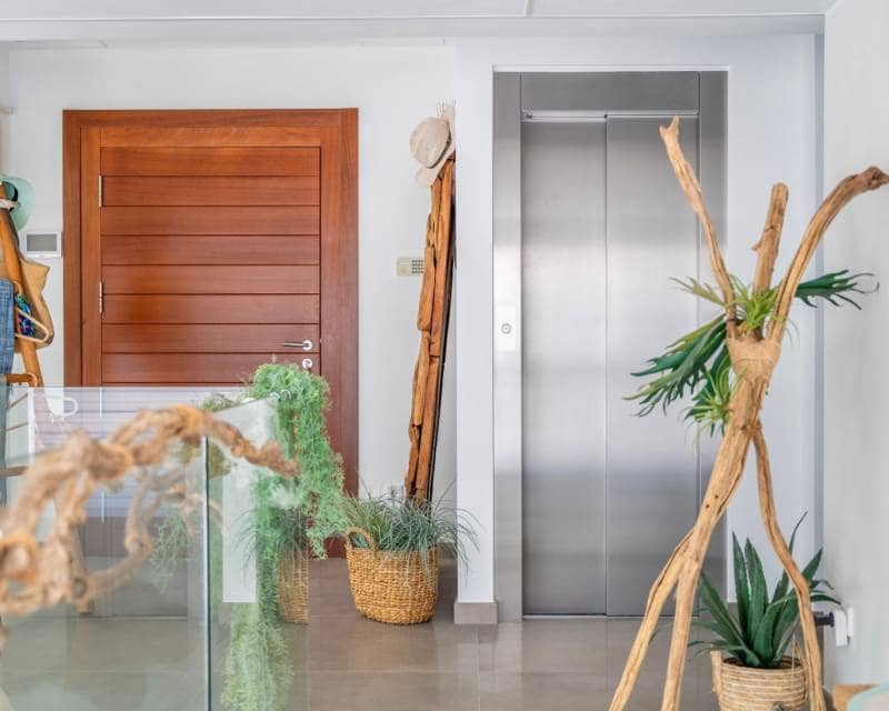 4 bedroom Villa for sale in Benissa with pool garage - € 2,350,000 (Ref: 9958710)