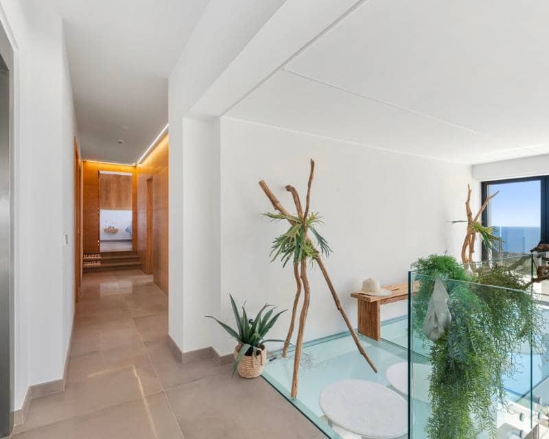 4 bedroom Villa for sale in Benissa with pool garage - € 2,350,000 (Ref: 9958710)