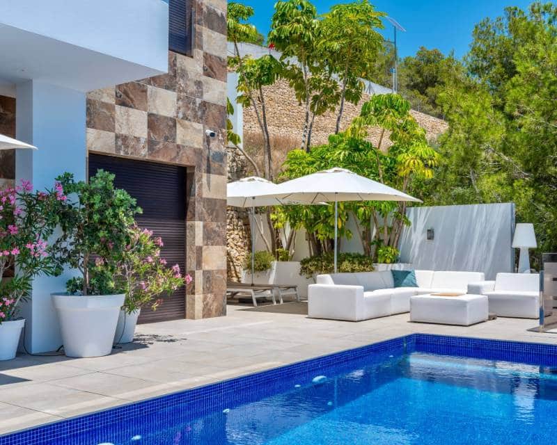 4 bedroom Villa for sale in Benissa with pool garage - € 2,350,000 (Ref: 9958710)