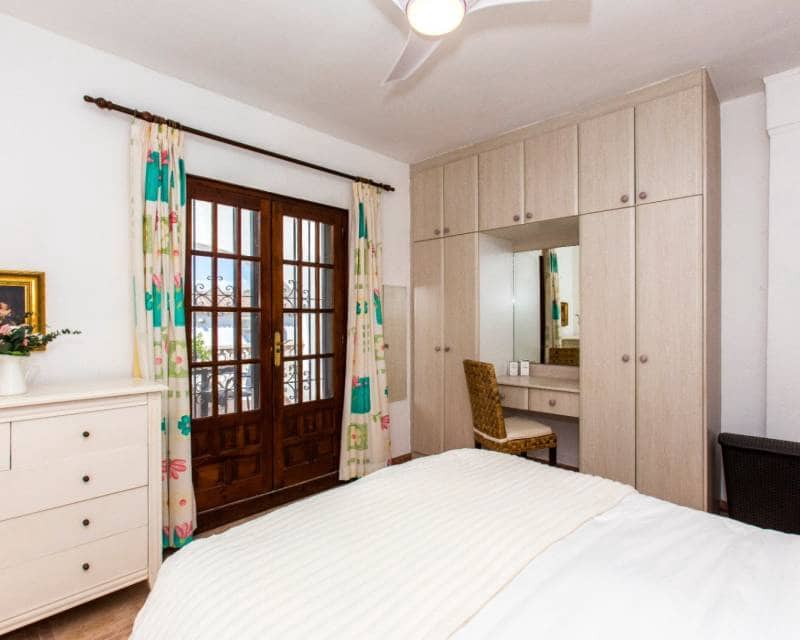 Chalet de 4 habitaciones en Benissa en venta con piscina garaje - 695.000 € (Ref: 9958716)