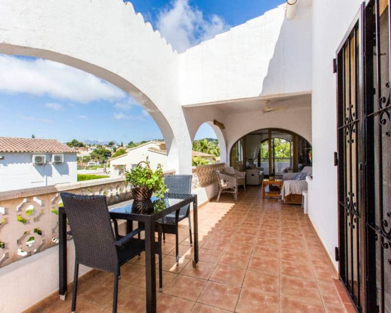 Chalet de 4 habitaciones en Benissa en venta con piscina garaje - 695.000 € (Ref: 9958716)