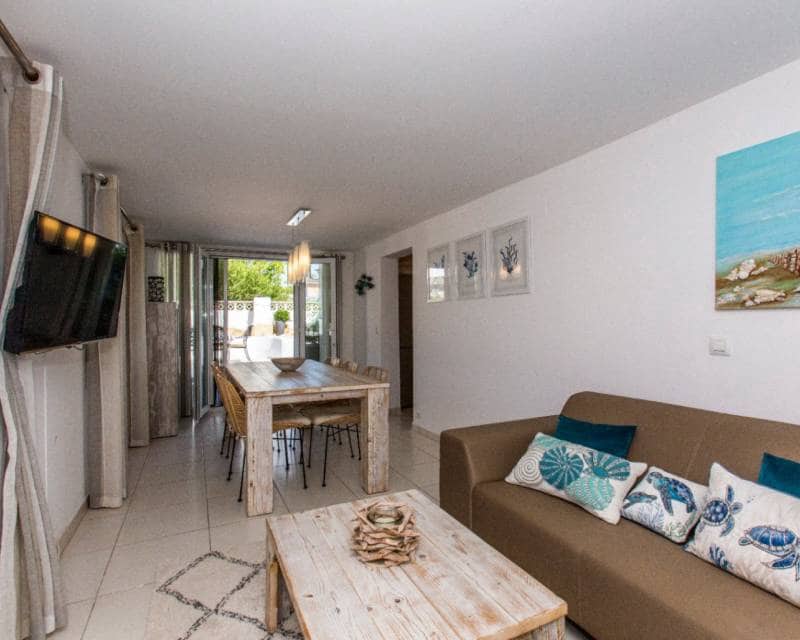 Chalet de 4 habitaciones en Benissa en venta con piscina garaje - 695.000 € (Ref: 9958716)