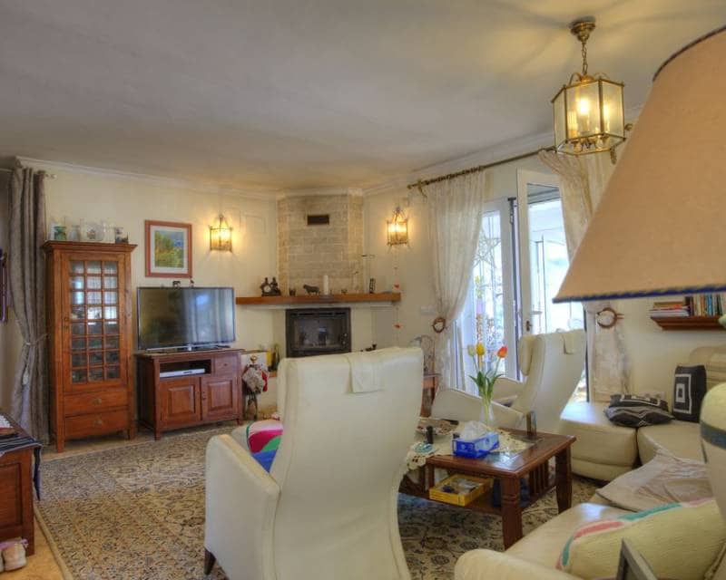 4 soveværelse Villa til salg i Benissa med swimmingpool garage - € 766.000 (Ref: 9958717)
