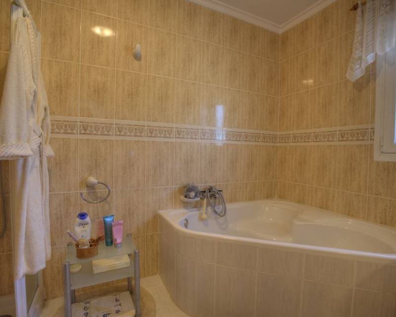 4 soveværelse Villa til salg i Benissa med swimmingpool garage - € 766.000 (Ref: 9958717)