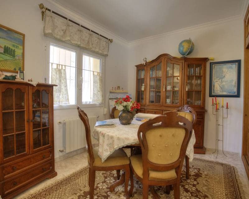 4 soveværelse Villa til salg i Benissa med swimmingpool garage - € 766.000 (Ref: 9958717)
