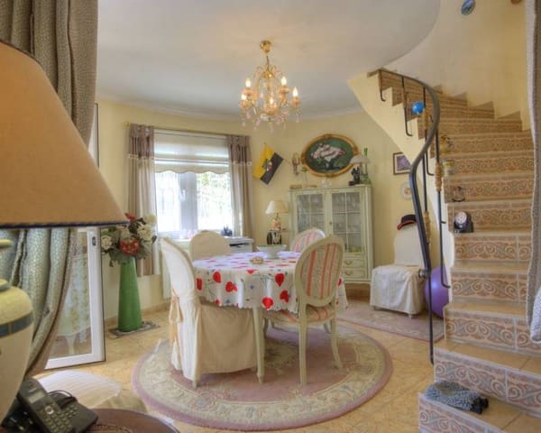 4 soverom Villa til salgs i Benissa med svømmebasseng garasje - € 766 000 (Ref: 9958717)