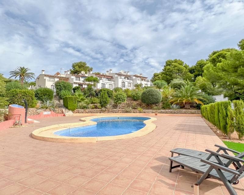 3 soveværelse Rækkehus til salg i Moraira med swimmingpool garage - € 349.000 (Ref: 9968903)