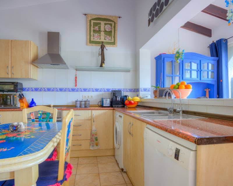 3 soveværelse Rækkehus til salg i Moraira med swimmingpool garage - € 349.000 (Ref: 9968903)