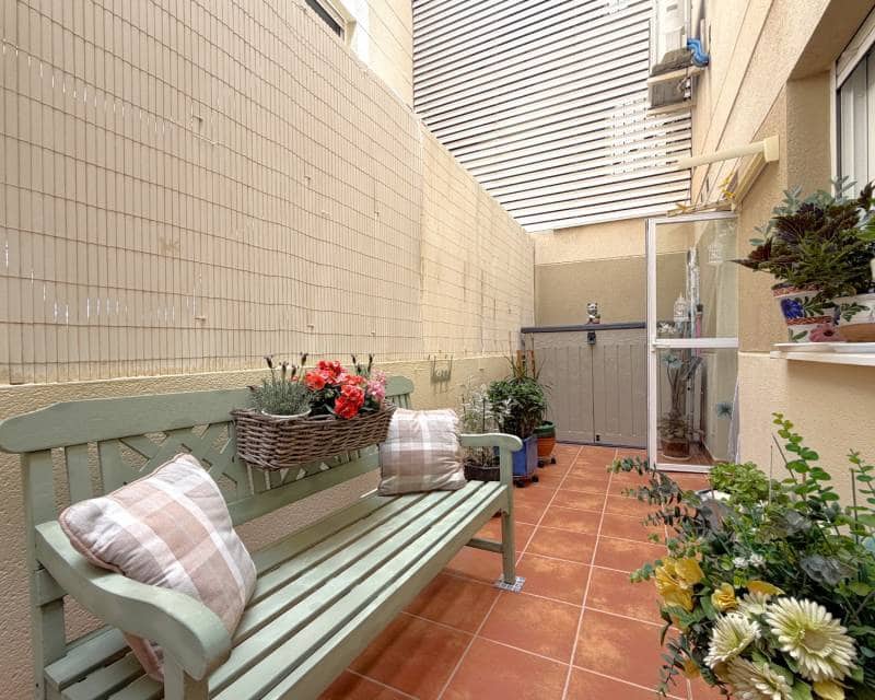 2 makuuhuone Huoneisto myytävänä paikassa Teulada - 220 000 € (Ref: 9983979)