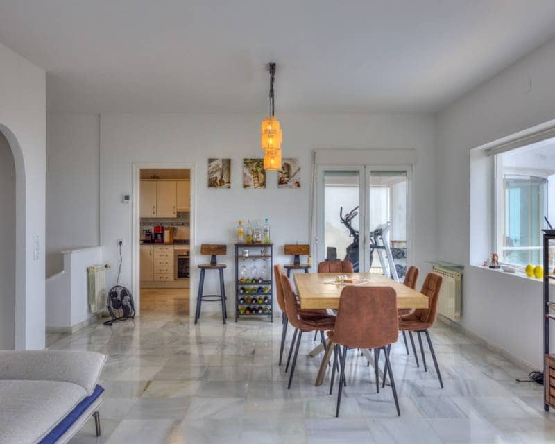 3 quarto Moradia para venda em Cumbre del Sol com piscina garagem - 860 000 € (Ref: 9983980)