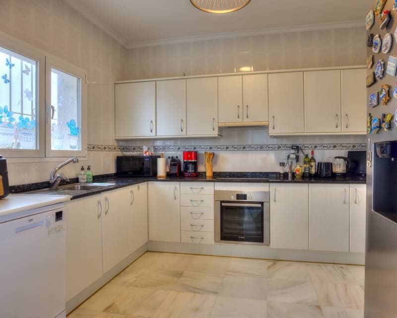 3 quarto Moradia para venda em Cumbre del Sol com piscina garagem - 860 000 € (Ref: 9983980)