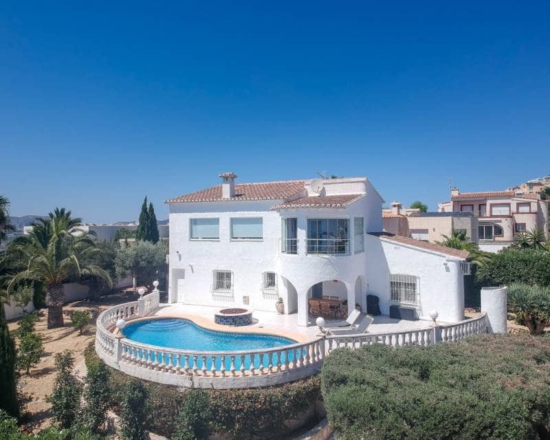 3 quarto Moradia para venda em Cumbre del Sol com piscina garagem - 860 000 € (Ref: 9983980)