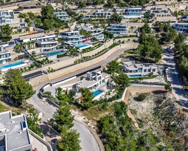 Chalet de 4 habitaciones en Benissa en venta con piscina garaje - 2.195.000 € (Ref: 9983981)