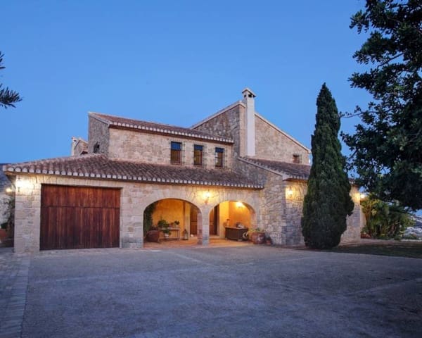 4 makuuhuone Maalaistalo myytävänä paikassa Moraira, Teulada-Moraira mukana uima-altaan 
autotalli - 4 200 000 € (Ref: 9985650)