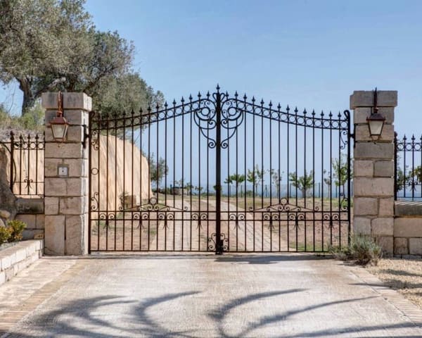 4 makuuhuone Maalaistalo myytävänä paikassa Moraira, Teulada-Moraira mukana uima-altaan 
autotalli - 4 200 000 € (Ref: 9985650)