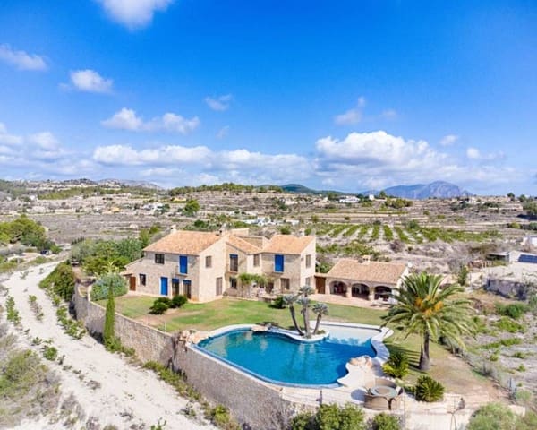 4 makuuhuone Maalaistalo myytävänä paikassa Moraira, Teulada-Moraira mukana uima-altaan 
autotalli - 4 200 000 € (Ref: 9985650)