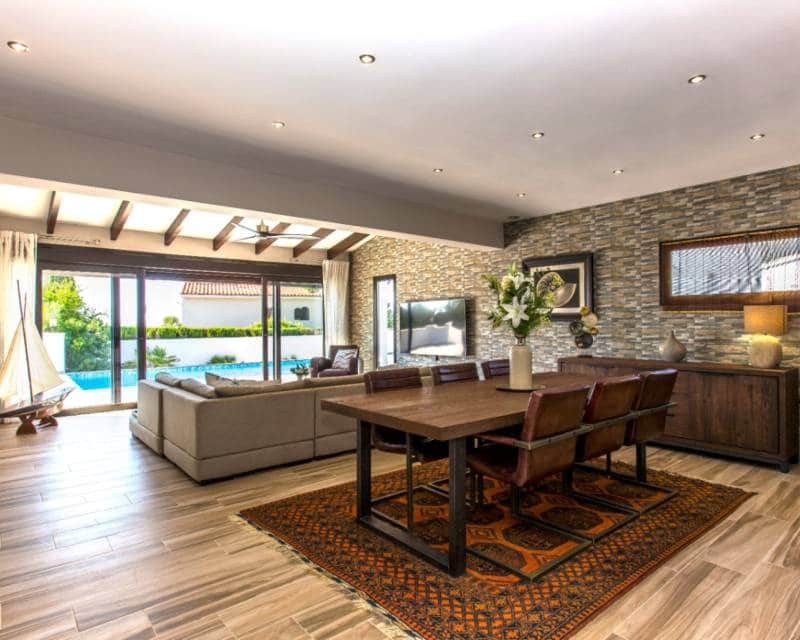4 bedroom Villa for sale in Moraira with pool garage - € 1,195,000 (Ref: 9999272)