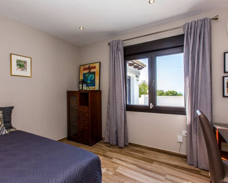 4 bedroom Villa for sale in Moraira with pool garage - € 1,195,000 (Ref: 9999272)