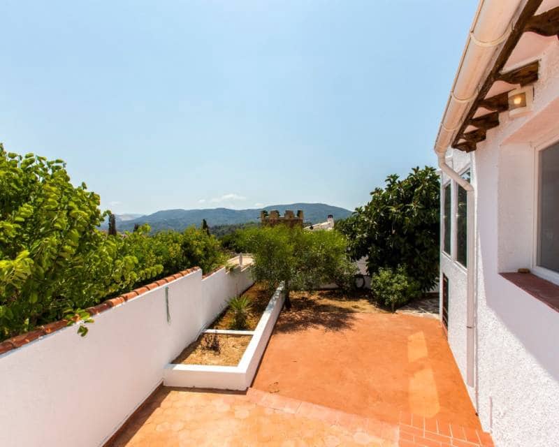 5 slaapkamer Villa te koop in Monte Pedreguer met garage - € 450.000 (Ref: 9999273)