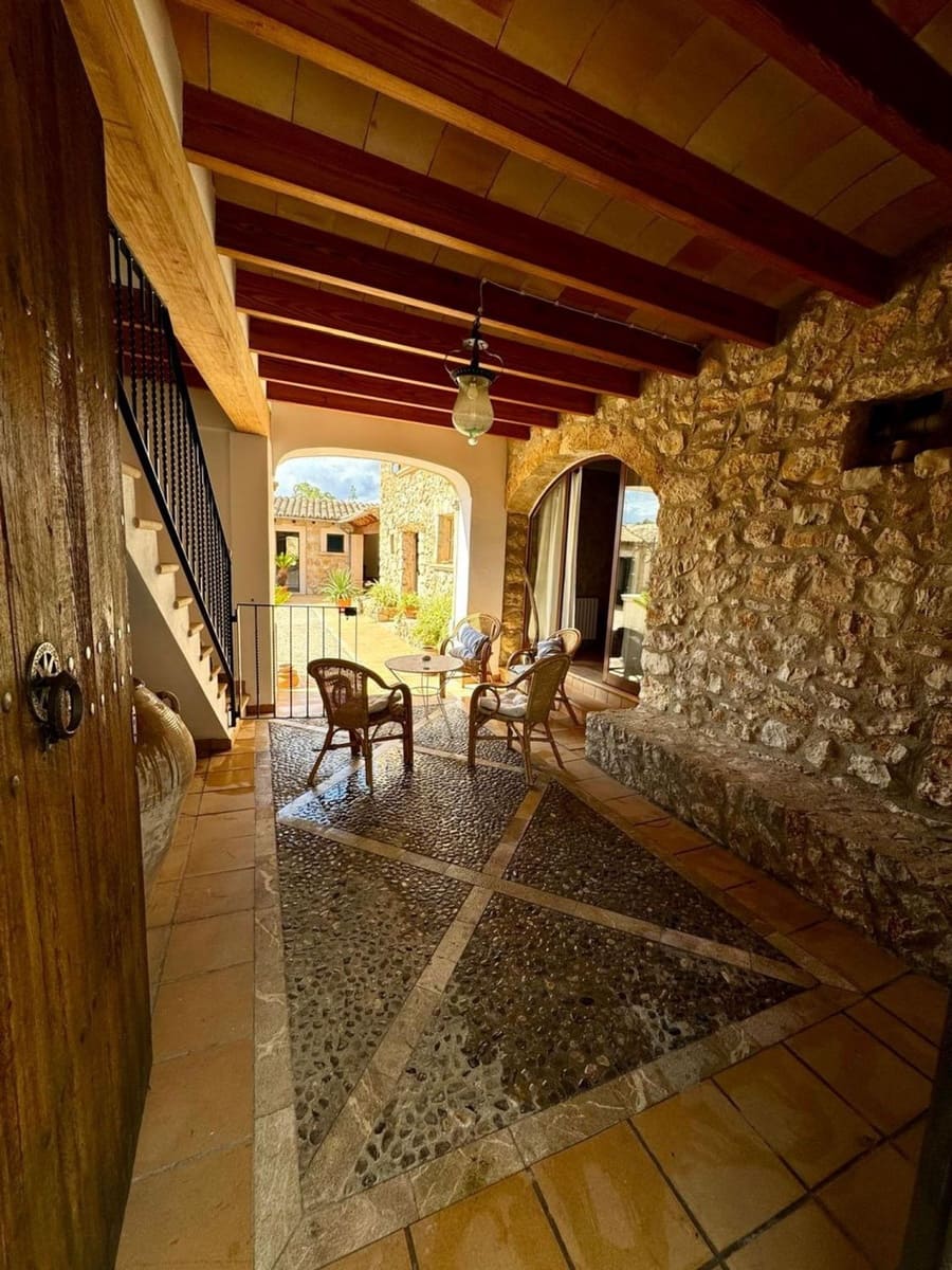 Finca/Casa Rural de 6 habitaciones en Alaró en alquiler con piscina - 4.000 € (Ref: 10043001)
