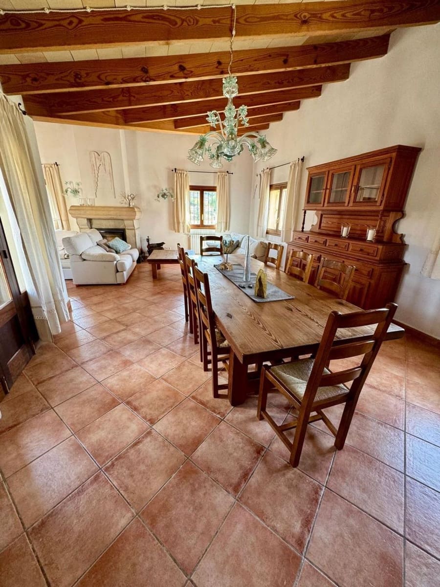 Finca/Casa Rural de 6 habitaciones en Alaró en alquiler con piscina - 4.000 € (Ref: 10043001)