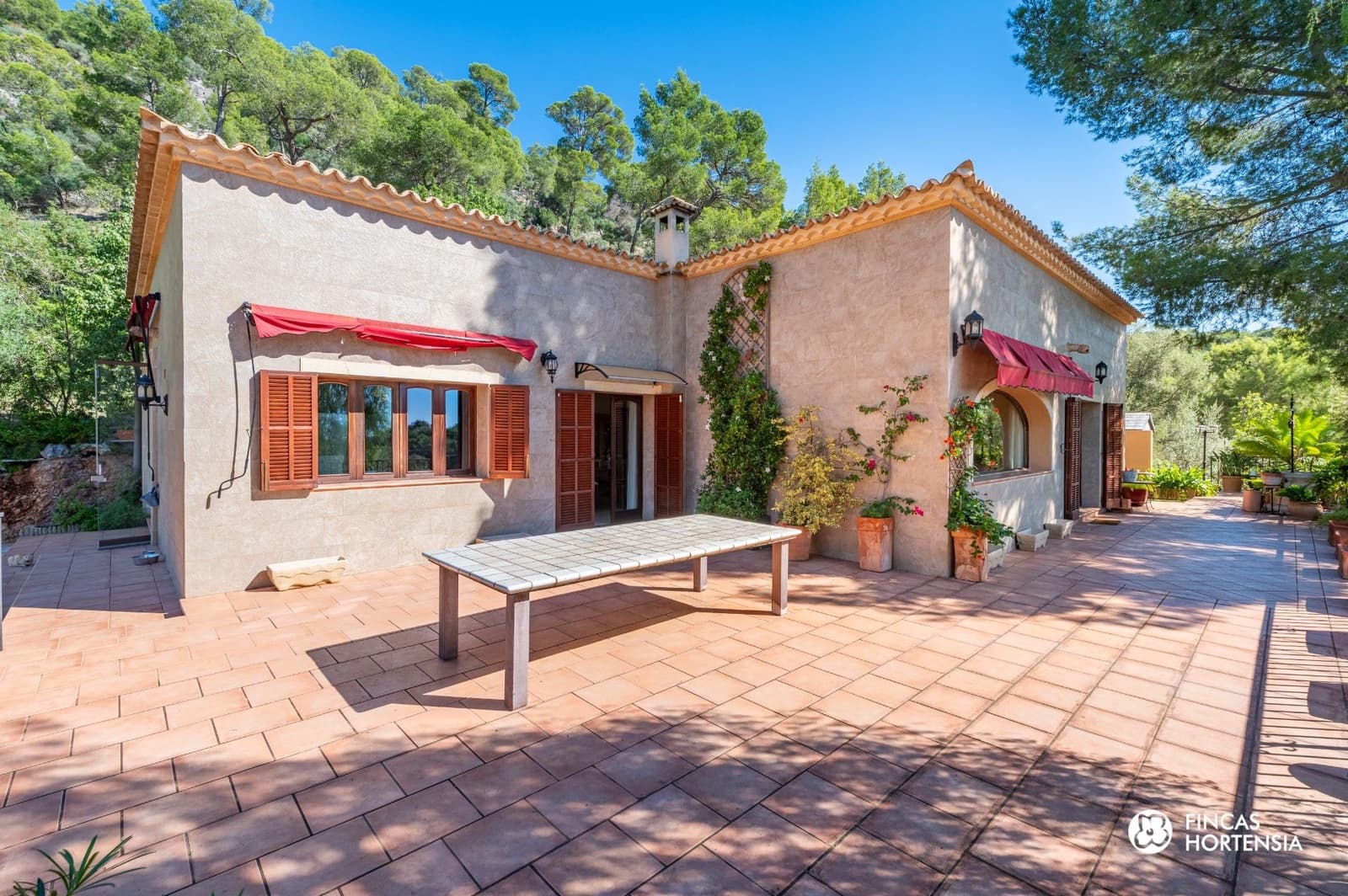 2 sovrum Villa till salu i Bunyola med garage - 975 000 € (Ref: 10177120)