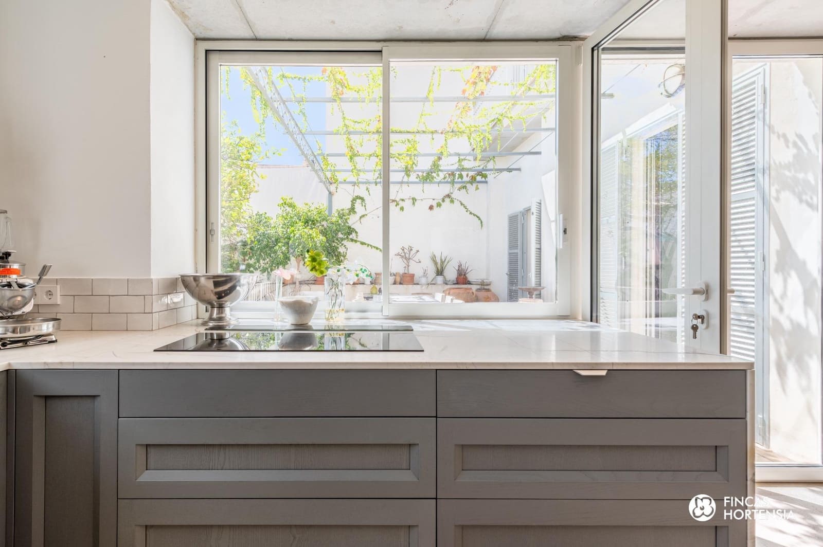 5 bedroom Villa for sale in Palma de Mallorca with pool garage - € 2,980,000 (Ref: 9239293)