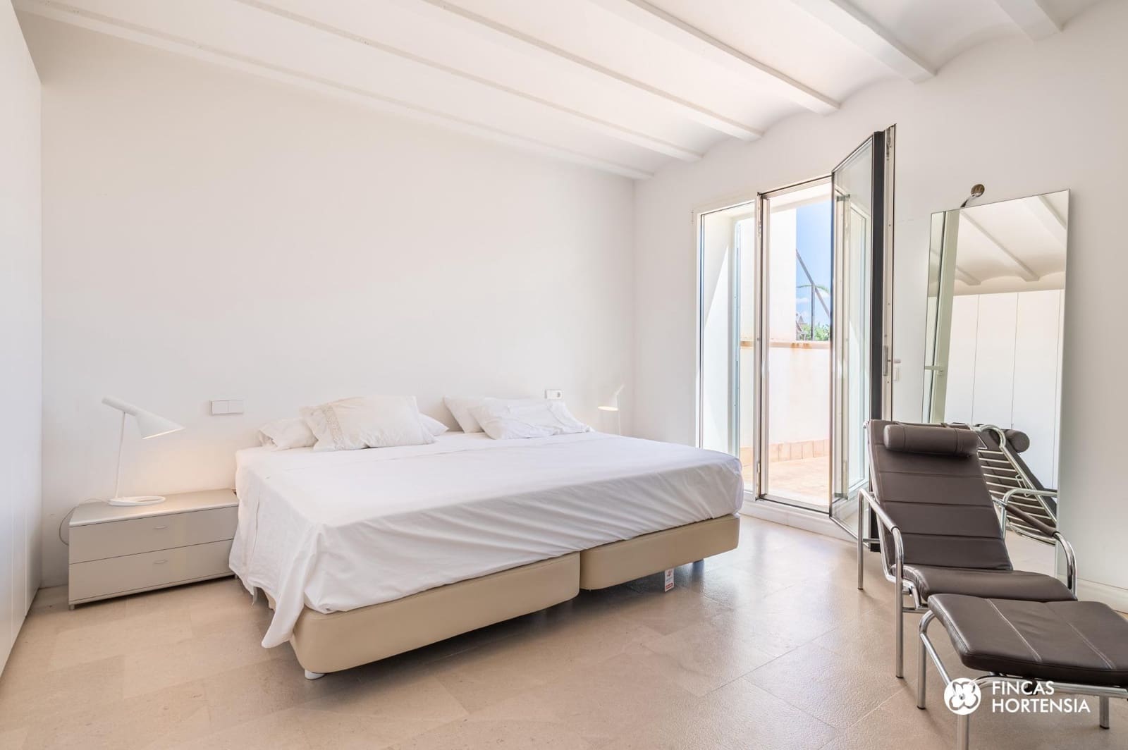 5 bedroom Villa for sale in Palma de Mallorca with pool garage - € 2,980,000 (Ref: 9239293)