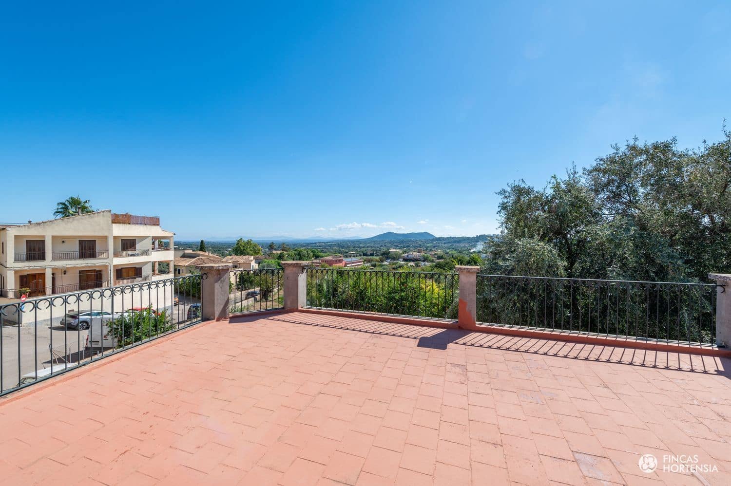 4 bedroom Villa for sale in Selva with garage - € 595,000 (Ref: 9239297)