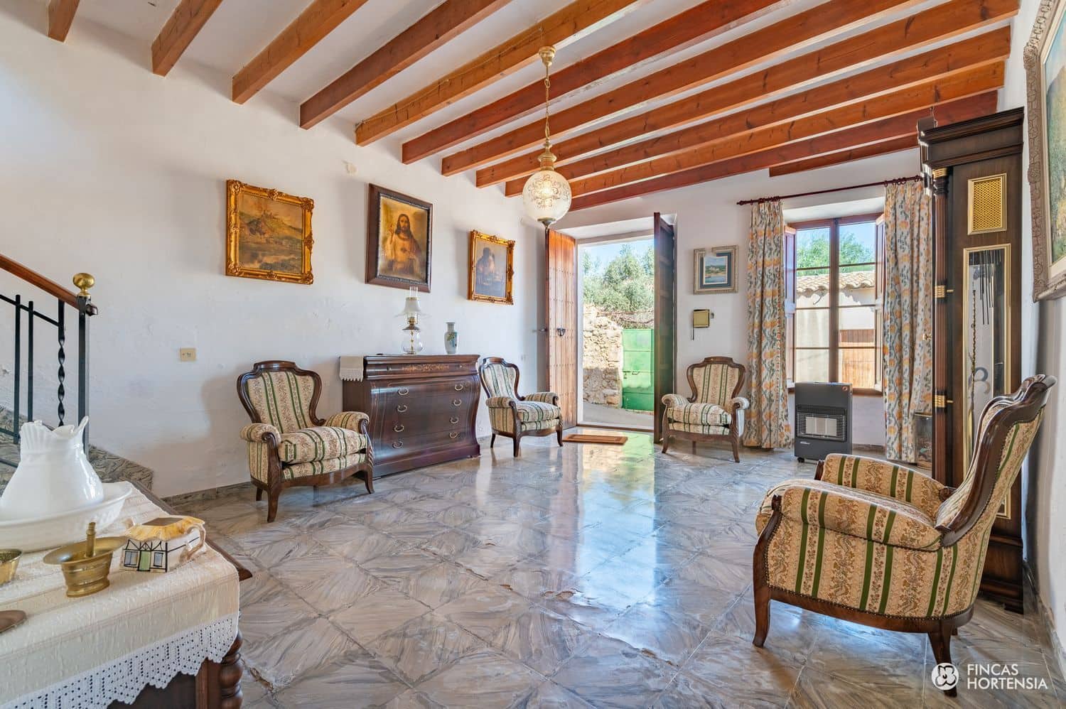 4 bedroom Villa for sale in Selva with garage - € 595,000 (Ref: 9239297)