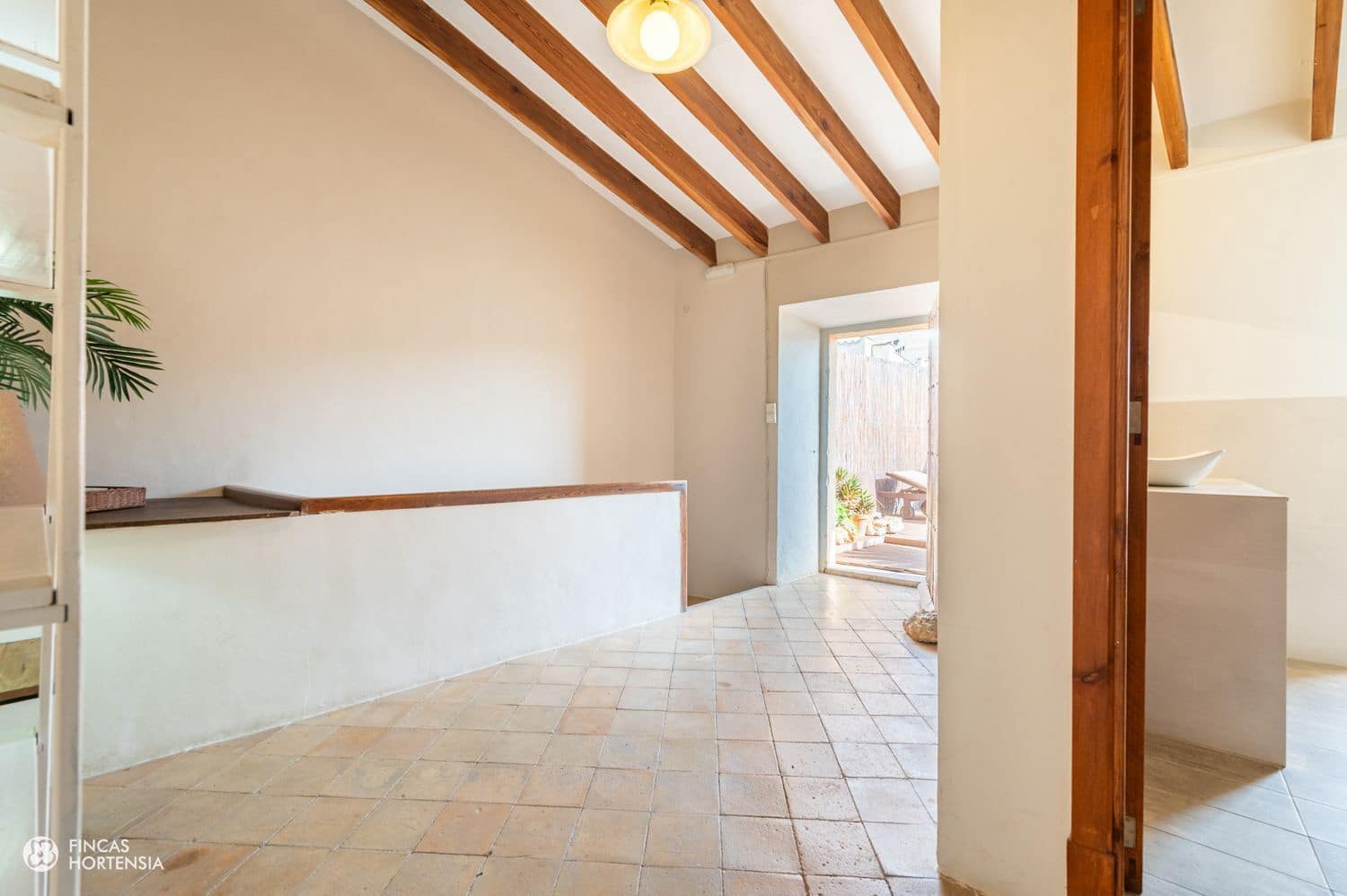 8 bedroom Villa for sale in Alaro - € 1,250,000 (Ref: 9239298)