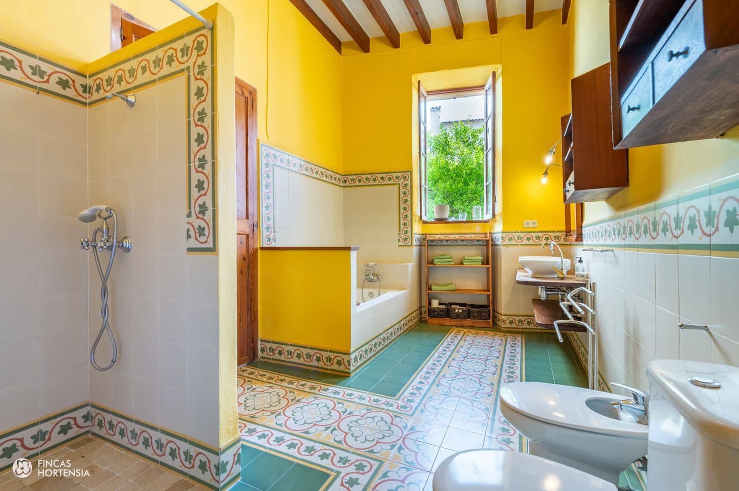 8 bedroom Villa for sale in Alaro - € 1,250,000 (Ref: 9239298)
