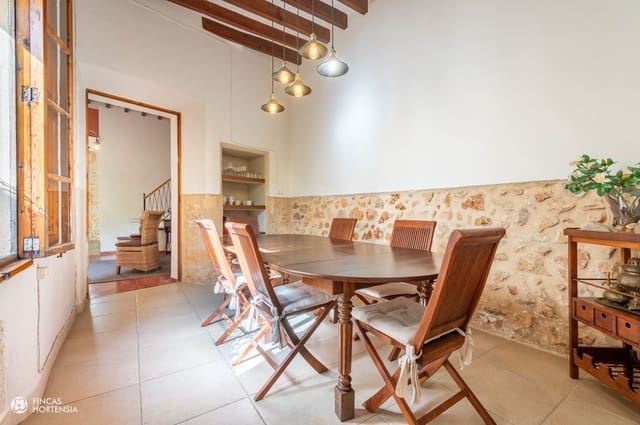 8 quarto Moradia para venda em Alaró - 1 250 000 € (Ref: 9239298)