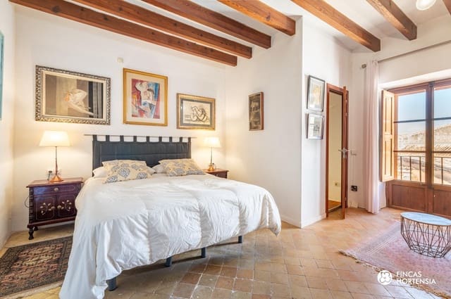 5 soveværelse Byhus til salg i Caimari, Selva med swimmingpool garage - € 995.000 (Ref: 9240304)