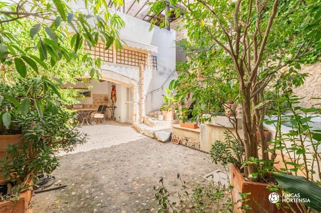 5 soveværelse Byhus til salg i Caimari, Selva med swimmingpool garage - € 995.000 (Ref: 9240304)