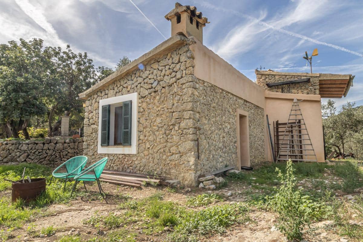 Finca/Country House for sale in Mancor de la Vall - € 380,000 (Ref: 9257211)